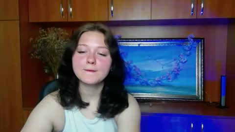 Alice online show from May 7, 7:04 am