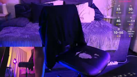 Alice online show from July 30, 2:18 pm