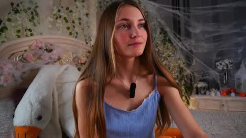 Milly online show from October 31, 3:07 am