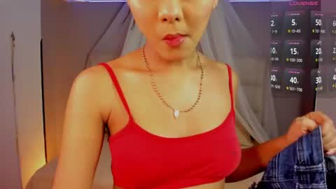 Hanna Botero online show from July 6, 6:32 pm