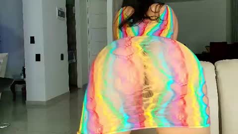 _hannahst online show from June 27, 5:24 am