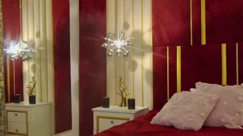_hot_neighbour online show from May 3, 3:45 am