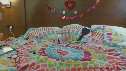 Snapshot of _ittybitty chatting on January 26, 6:17 am ittybitty online show from January 26, 6:17 am