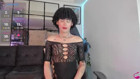 Snapshot of _jaay77 chatting on October 8, 9:21 pm Jay online show from October 8, 9:21 pm