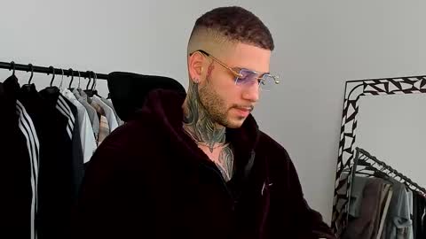 jeison online show from November 23, 2:26 pm