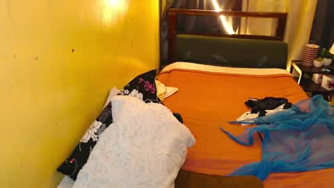 _jazzysweetheart_ online show from July 14, 2:22 pm