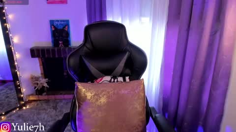  ...  online show from April 23, 10:22 pm