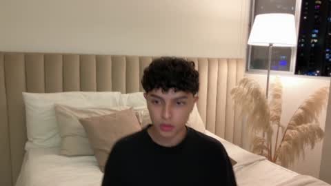 Johan online show from December 5, 12:14 am