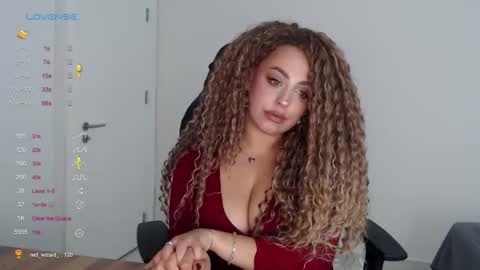 _just_a_queen_3 online show from February 18, 5:57 pm