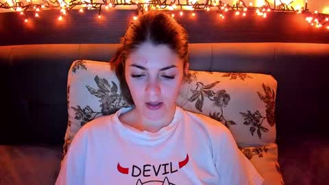 _just_a_simple_girl online show from February 19, 5:27 pm
