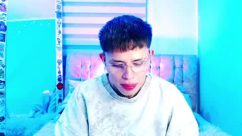 mod online show from May 6, 4:29 am