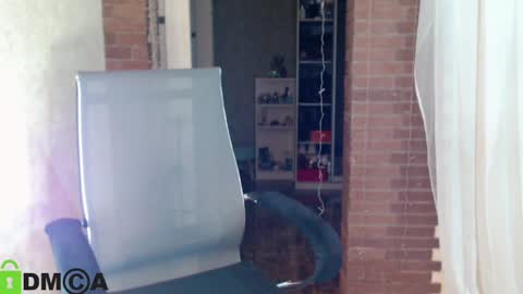 Snapshot of _karolina chatting on February 25, 9:37 pm karolina online show from February 25, 9:37 pm