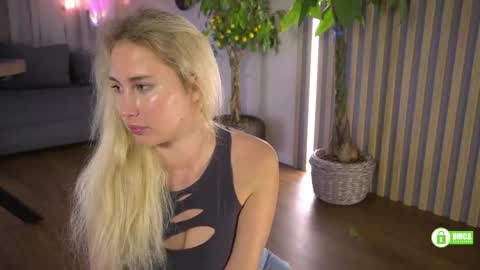 Kate online show from May 10, 4:13 pm