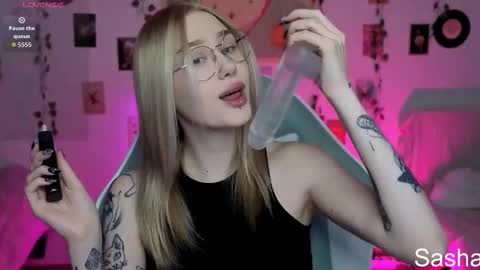 _kitekat_ online show from November 7, 11:34 am