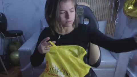 _kitten_1 online show from July 13, 1:09 am
