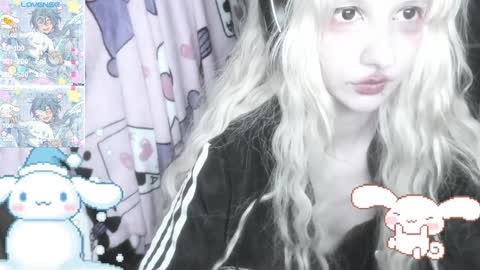 Snapshot of _kuroneeko_ chatting on January 20, 7:14 pm  kuro  online show from January 20, 7:14 pm