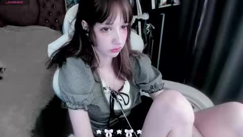 Snapshot of _kuroneeko_ chatting on October 20, 7:46 am  kuro  online show from October 20, 7:46 am