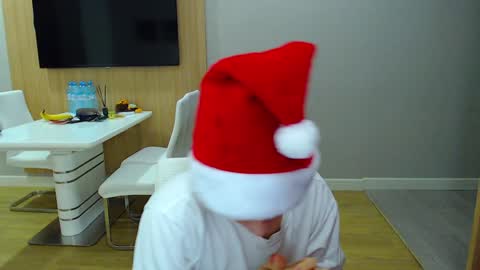 Kurt online show from December 25, 6:30 pm