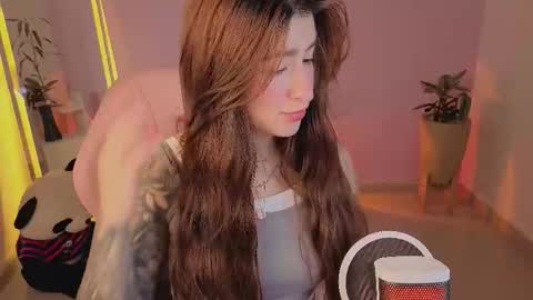 Kylie online show from March 3, 12:06 am