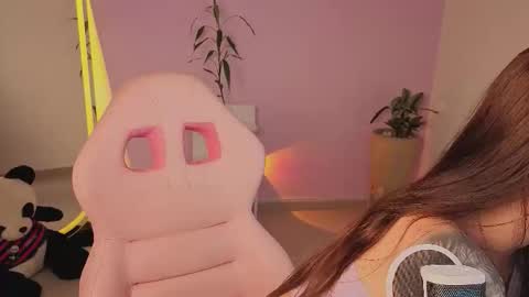 Kylie online show from March 25, 12:28 am