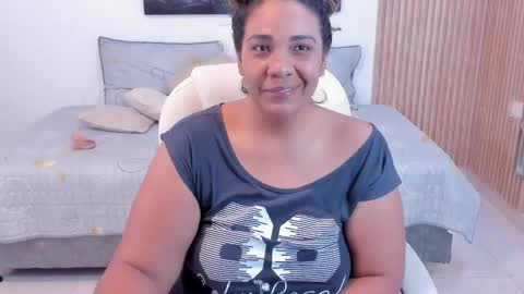 NAILHA SAJANI  online show from November 26, 7:21 pm