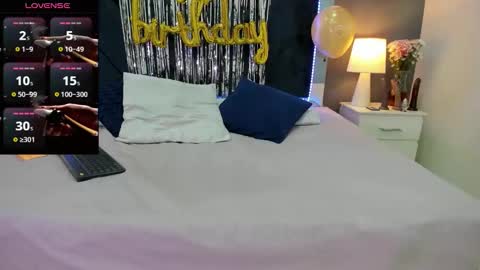 Lauralove online show from October 6, 8:37 pm