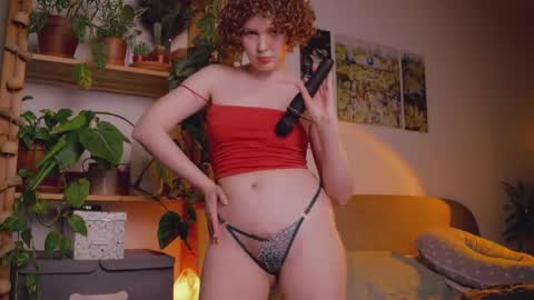 Salome   Lovense always on from 5 tk   My content and your custom requests  online show from May 24, 2:08 am