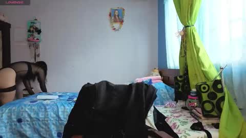 Lindasy online show from November 4, 7:59 pm