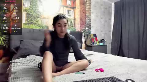 _litteangie_ online show from June 22, 1:01 am
