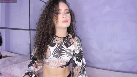 Snapshot of _littlelia chatting on October 1, 12:37 pm Anna online show from October 1, 12:37 pm