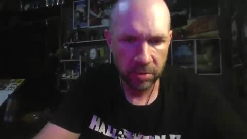 Snapshot of _longfellow chatting on October 9, 4:40 am That guy online show from October 9, 4:40 am