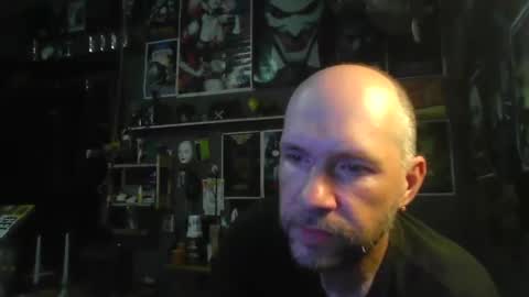 Snapshot of _longfellow chatting on October 6, 3:46 am That guy online show from October 6, 3:46 am