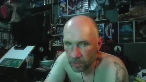 That guy online show from July 4, 4:38 am