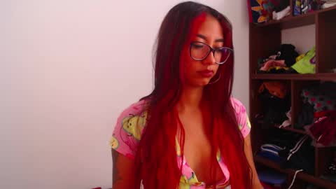 _loreana_ online show from October 13, 1:35 pm