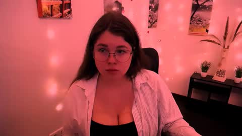 Snapshot of _lovely_mary chatting on September 14, 7:32 am Mary online show from September 14, 7:32 am