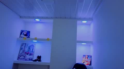 Lucia online show from March 8, 2:15 am