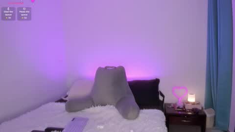   online show from January 9, 7:52 pm