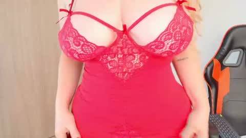 Lady Chanel online show from June 25, 5:51 pm