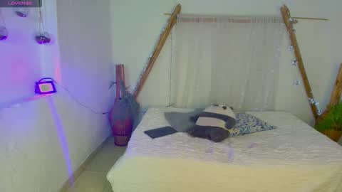 Mariana Fox online show from March 16, 3:09 am