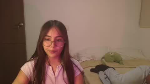 max and abby online show from May 14, 2:32 am