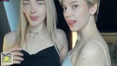Elva and Kate  online show from June 18, 7:14 am