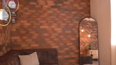     online show from March 12, 4:46 pm