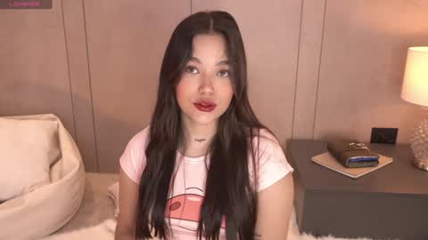     online show from December 5, 1:44 pm