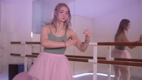 Feiia online show from November 18, 11:46 am