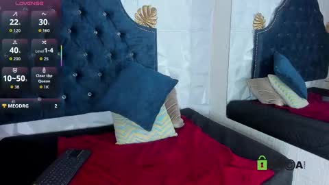 _mia_milf_ online show from February 13, 7:22 am