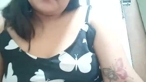 _milkytitsmomxx_ online show from February 2, 4:36 pm