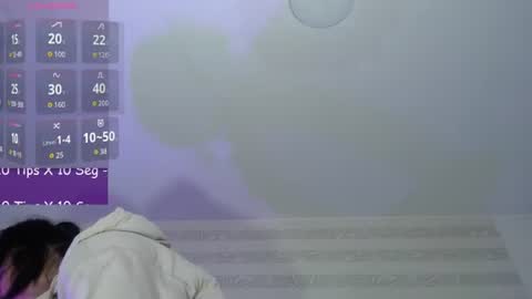 _milu23_ online show from June 29, 2:17 pm