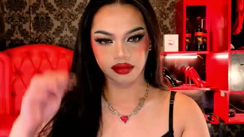 Raven Strauss online show from November 2, 5:13 pm