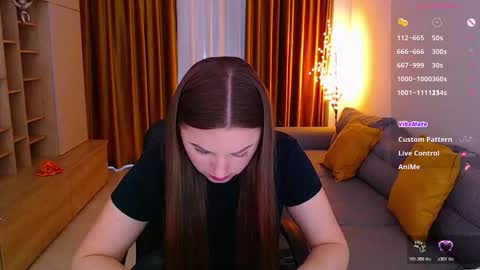 Mia online show from February 25, 9:57 am