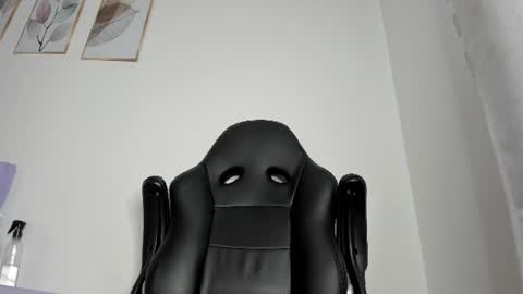 _molly_rosse_ online show from July 1, 12:25 pm
